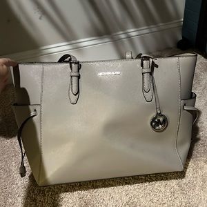 Michael Kors Gilly Travel Large Tote